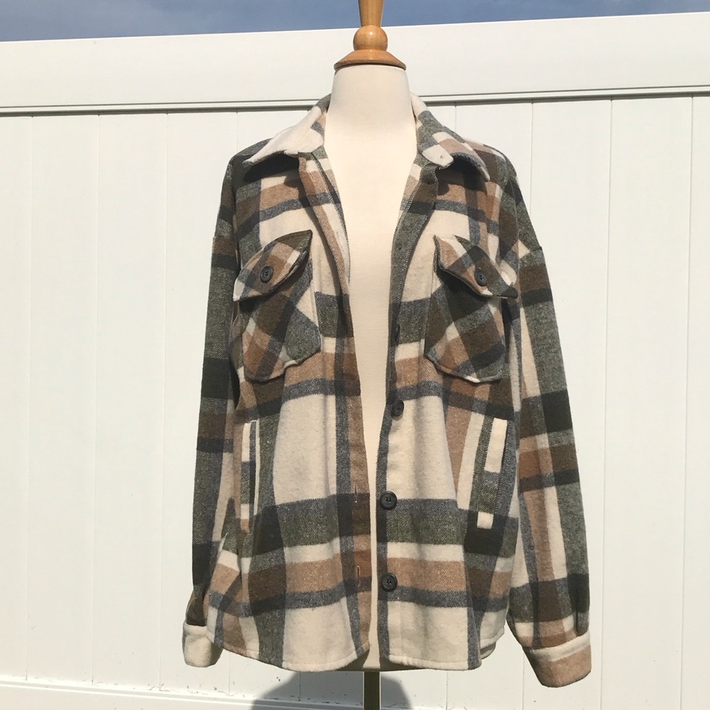 Altar'd State Large Gray Taupe Cream Plaid Shirt Jacket Size Medium - Picture 10 of 16